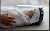Bé sơ sinh Việt Nam lọt vào danh sách ảnh ấn tượng nhất năm 2020 của Reuters Bé sơ sinh Việt Nam lọt vào danh sách ảnh ấn tượng nhất năm 2020 của Reuters