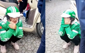 Nữ tài xế Grab khóc nức nở giữa phố vì bị khách lừa lấy điện thoại Nữ tài xế Grab khóc nức nở giữa phố vì bị khách lừa lấy điện thoại