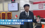 Gọi cho con gái đi du học, bố suy sụp khi nghe giọng người lạ rồi vài năm sau để lại toàn bộ gia sản cho 1 người bạn Gọi cho con gái đi du học, bố suy sụp khi nghe giọng người lạ rồi vài năm sau để lại toàn bộ gia sản cho 1 người bạn