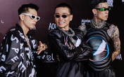 Dàn huấn luyện viên Rap Việt "quậy" tung thảm đỏ Tuần lễ thời trang quốc tế 2020 Dàn huấn luyện viên Rap Việt "quậy" tung thảm đỏ Tuần lễ thời trang quốc tế 2020