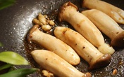 Mách chị em cách chế biến một loại nấm: Buồn miệng thì có thể ăn vặt, đói bụng thì ăn cùng với cơm, kiểu gì cũng ngon "bá cháy"! Mách chị em cách chế biến một loại nấm: Buồn miệng thì có thể ăn vặt, đói bụng thì ăn cùng với cơm, kiểu gì cũng ngon "bá cháy"!