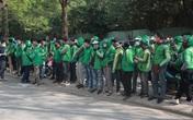 Tài xế công nghệ "khóc ròng" khi hàng loạt hãng xe tăng giá dịch vụ Tài xế công nghệ "khóc ròng" khi hàng loạt hãng xe tăng giá dịch vụ
