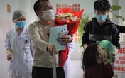 Sự vui mừng, phấn khởi của những người được xuất viện vì âm tính với nCoV Sự vui mừng, phấn khởi của những người được xuất viện vì âm tính với nCoV