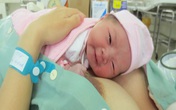 Chẳng may mẹ mắc COVID-19, có thể cho con bú không? Chẳng may mẹ mắc COVID-19, có thể cho con bú không?
