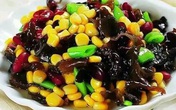 Mộc nhĩ kết hợp với 2 thực phẩm tốt hơn đông trùng hạ thảo Mộc nhĩ kết hợp với 2 thực phẩm tốt hơn đông trùng hạ thảo