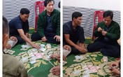 Chủ tịch UBND xã ở Hà Tĩnh tham gia đánh bạc giữa thời điểm cách ly xã hội Chủ tịch UBND xã ở Hà Tĩnh tham gia đánh bạc giữa thời điểm cách ly xã hội