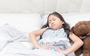 Con 6 tuổi vào viện cấp cứu, bố mẹ mới tá hỏa biết con bị viêm dạ dày vì thói quen ăn uống này Con 6 tuổi vào viện cấp cứu, bố mẹ mới tá hỏa biết con bị viêm dạ dày vì thói quen ăn uống này