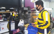 Dịch vụ 'đi chợ hộ' đắt khách mùa dịch Dịch vụ 'đi chợ hộ' đắt khách mùa dịch