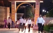Nhiều giáo xứ ở Hà Tĩnh vẫn tập trung đông người để cầu nguyện trong những ngày cách ly xã hội Nhiều giáo xứ ở Hà Tĩnh vẫn tập trung đông người để cầu nguyện trong những ngày cách ly xã hội