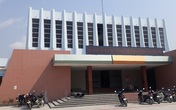 Giám đốc Trung tâm văn hóa ở Bình Định lấy chuông đồng bán đồng nát Giám đốc Trung tâm văn hóa ở Bình Định lấy chuông đồng bán đồng nát