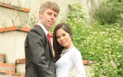 Chuyên gia Hà Lan theo đuổi cô giáo Hải Phòng, ngày nào hẹn hò cũng bị bầm tím tay Chuyên gia Hà Lan theo đuổi cô giáo Hải Phòng, ngày nào hẹn hò cũng bị bầm tím tay