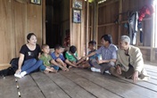 Quảng Bình: Băng rừng vượt suối tìm học trò sau kỳ nghỉ dịch COVID-19 Quảng Bình: Băng rừng vượt suối tìm học trò sau kỳ nghỉ dịch COVID-19
