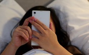 Người phụ nữ đột tử giữa đêm, tay còn cầm điện thoại cảnh báo căn bệnh đáng sợ mà ai cũng có nguy cơ gặp Người phụ nữ đột tử giữa đêm, tay còn cầm điện thoại cảnh báo căn bệnh đáng sợ mà ai cũng có nguy cơ gặp