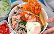 Mì trộn muối ớt và những món hút tín đồ ăn cay ở TP.HCM Mì trộn muối ớt và những món hút tín đồ ăn cay ở TP.HCM