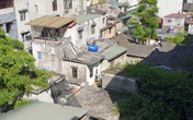 Cận cảnh nhà trọ chỉ vài mét vuông nóng hầm hập giữa Thủ đô, người thuê ám ảnh đến cả giấc ngủ Cận cảnh nhà trọ chỉ vài mét vuông nóng hầm hập giữa Thủ đô, người thuê ám ảnh đến cả giấc ngủ