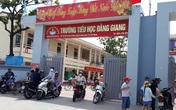 Học sinh, người dân kêu than vì bị xưởng sản xuất cao su “bức tử” Học sinh, người dân kêu than vì bị xưởng sản xuất cao su “bức tử”