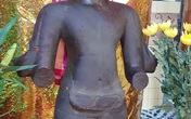 Bức tượng dưới ruộng có thể là vị thần của tôn giáo Nam tông Bức tượng dưới ruộng có thể là vị thần của tôn giáo Nam tông