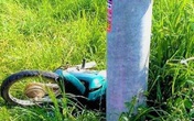 Nam công nhân chết thảm sau khi tông cột điện Nam công nhân chết thảm sau khi tông cột điện
