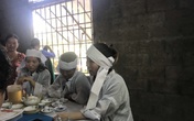 Vụ nữ sinh tử vong dưới mương nước sau lễ tổng kết: Nỗi đau người ở lại Vụ nữ sinh tử vong dưới mương nước sau lễ tổng kết: Nỗi đau người ở lại