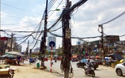 Dây cáp giăng mắc như “thiên la địa võng” giữa lòng Thủ đô Dây cáp giăng mắc như “thiên la địa võng” giữa lòng Thủ đô