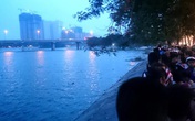 Nam thanh niên tử vong trên hồ Linh Đàm Nam thanh niên tử vong trên hồ Linh Đàm