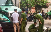 Va chạm mạnh với xe đầu kéo, một chiến sĩ công an tử vong Va chạm mạnh với xe đầu kéo, một chiến sĩ công an tử vong