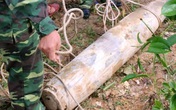 Hà Tĩnh: Phát hiện bom "khủng" trong lúc đào ao Hà Tĩnh: Phát hiện bom "khủng" trong lúc đào ao