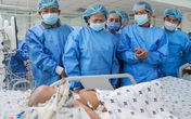 Phó Chủ tịch nước thăm Trúc Nhi - Diệu Nhi Phó Chủ tịch nước thăm Trúc Nhi - Diệu Nhi