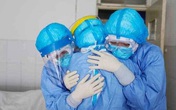 Nữ điều dưỡng ở Đà Nẵng dự hội nghị điển hình tiên tiến ngành Y trước khi phát hiện mắc COVID-19 Nữ điều dưỡng ở Đà Nẵng dự hội nghị điển hình tiên tiến ngành Y trước khi phát hiện mắc COVID-19