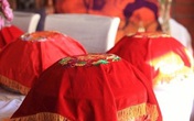 Cô giáo bị bạn đời ly hôn vì tổ chức đám cưới cho bố chồng Cô giáo bị bạn đời ly hôn vì tổ chức đám cưới cho bố chồng