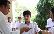 Thí sinh ngồi cách nhau 1,2 m, đeo khẩu trang khi dự thi tốt nghiệp Thí sinh ngồi cách nhau 1,2 m, đeo khẩu trang khi dự thi tốt nghiệp