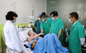 Một tuần nữa, phi công Anh hồi hương sau 115 ngày điều trị tại Việt Nam Một tuần nữa, phi công Anh hồi hương sau 115 ngày điều trị tại Việt Nam