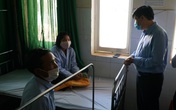 Quyền Bộ trưởng Bộ Y tế thăm bệnh nhân bạch hầu ở Tây Nguyên Quyền Bộ trưởng Bộ Y tế thăm bệnh nhân bạch hầu ở Tây Nguyên