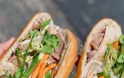 Bánh mì Việt Nam được bán tại Nhật với giá gần 80.000 đồng Bánh mì Việt Nam được bán tại Nhật với giá gần 80.000 đồng