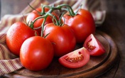 Bất ngờ khi cà chua không thể ăn cùng loại khoai quen thuộc này Bất ngờ khi cà chua không thể ăn cùng loại khoai quen thuộc này