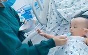"Tan chảy" khoảnh khắc Trúc Nhi - Diệu Nhi phấn khích khi lần đầu được nếm thử cháo thịt sau mổ tách "Tan chảy" khoảnh khắc Trúc Nhi - Diệu Nhi phấn khích khi lần đầu được nếm thử cháo thịt sau mổ tách
