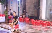 Hà Nội: Phố đi bộ vắng vẻ, đìu hiu ngay đêm đầu tiên sau khi tạm dừng hoạt động vì COVID-19 Hà Nội: Phố đi bộ vắng vẻ, đìu hiu ngay đêm đầu tiên sau khi tạm dừng hoạt động vì COVID-19