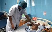 Quảng Bình: Cứu sống bệnh nhân bị lồi não sau tai nạn Quảng Bình: Cứu sống bệnh nhân bị lồi não sau tai nạn