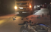 2 thanh niên đi xe máy tử vong sau khi đâm trực diện với xe tải trên QL6 2 thanh niên đi xe máy tử vong sau khi đâm trực diện với xe tải trên QL6