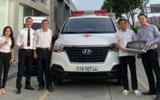 Ông Đoàn Ngọc Hải tự lái xe cứu thương chở bệnh nhân nghèo về quê miễn phí Ông Đoàn Ngọc Hải tự lái xe cứu thương chở bệnh nhân nghèo về quê miễn phí