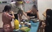 Đoạn clip cực sốc: Mẹ đẻ cùng hai con dâu ngồi nhậu bắt con trai nấu nướng, gắt đến mức ra lệnh “Rán cá xong chưa cho mẹ con tao nhắm” Đoạn clip cực sốc: Mẹ đẻ cùng hai con dâu ngồi nhậu bắt con trai nấu nướng, gắt đến mức ra lệnh “Rán cá xong chưa cho mẹ con tao nhắm”