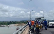 Hải Phòng: Tìm thấy thi thể người đàn ông nhảy cầu Khuể tự tử Hải Phòng: Tìm thấy thi thể người đàn ông nhảy cầu Khuể tự tử