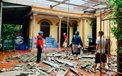 Hà Tĩnh liên tiếp xảy ra dông lốc, hàng trăm nhà dân bị tốc mái Hà Tĩnh liên tiếp xảy ra dông lốc, hàng trăm nhà dân bị tốc mái