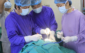 Nuốt vướng, rát vùng lưỡi, người phụ nữ không ngờ mắc bạch sản lưỡi tiền ung thư Nuốt vướng, rát vùng lưỡi, người phụ nữ không ngờ mắc bạch sản lưỡi tiền ung thư
