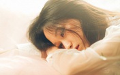 Chồng mất 2 năm, đêm mưa gió bạn thân anh bỗng gõ cửa đưa 500 triệu nhưng sự thực sau đó mới khiến tôi chết lặng Chồng mất 2 năm, đêm mưa gió bạn thân anh bỗng gõ cửa đưa 500 triệu nhưng sự thực sau đó mới khiến tôi chết lặng