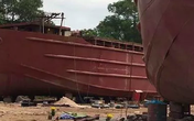 Sau tiếng nổ lớn tại xưởng đóng tàu, thi thể 1 người văng 20m Sau tiếng nổ lớn tại xưởng đóng tàu, thi thể 1 người văng 20m