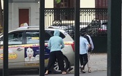 VIDEO: Cái kết viên mãn của bé sơ sinh bị bỏ rơi dưới khe tường ở Hà Nội trong ngày đoàn tụ gia đình VIDEO: Cái kết viên mãn của bé sơ sinh bị bỏ rơi dưới khe tường ở Hà Nội trong ngày đoàn tụ gia đình