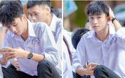 Về thăm trường cấp 3 ngày khai giảng, nam sinh 2K1 gây sốt vì đẹp trai lai láng, biểu cảm siêu cấp dễ thương Về thăm trường cấp 3 ngày khai giảng, nam sinh 2K1 gây sốt vì đẹp trai lai láng, biểu cảm siêu cấp dễ thương