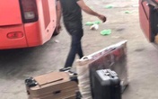 Người dân về quê nghỉ Tết bị nhồi nhét, sang xe giữa đường bức xúc đòi tẩy chay nhà xe Người dân về quê nghỉ Tết bị nhồi nhét, sang xe giữa đường bức xúc đòi tẩy chay nhà xe