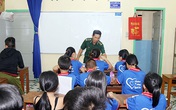 Lớp học xóa mù chữ của lính biên phòng Lớp học xóa mù chữ của lính biên phòng